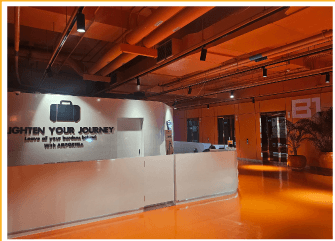 LOCKR luggage deposit point on B1, Lobby B at EmSphere