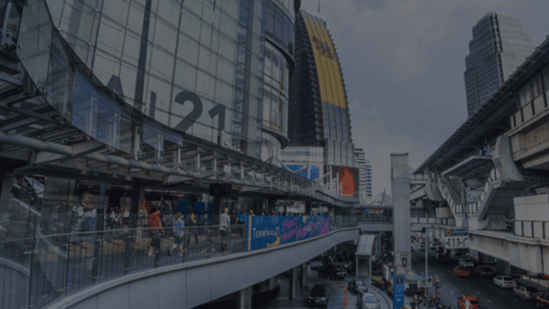 Terminal 21 Asok shopping mall exterior near BTS Asok