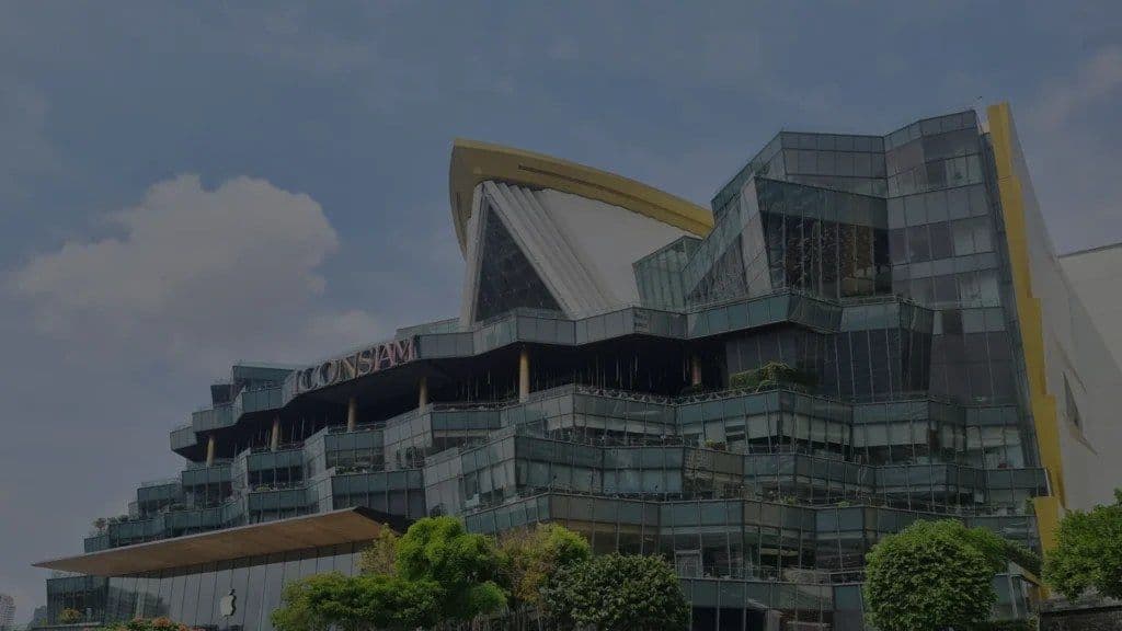 ICONSIAM riverside mall where LOCKR luggage storage is located